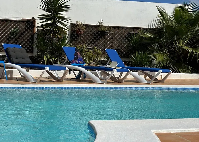 Villa Adel 56, Private Heated Pool, Parking